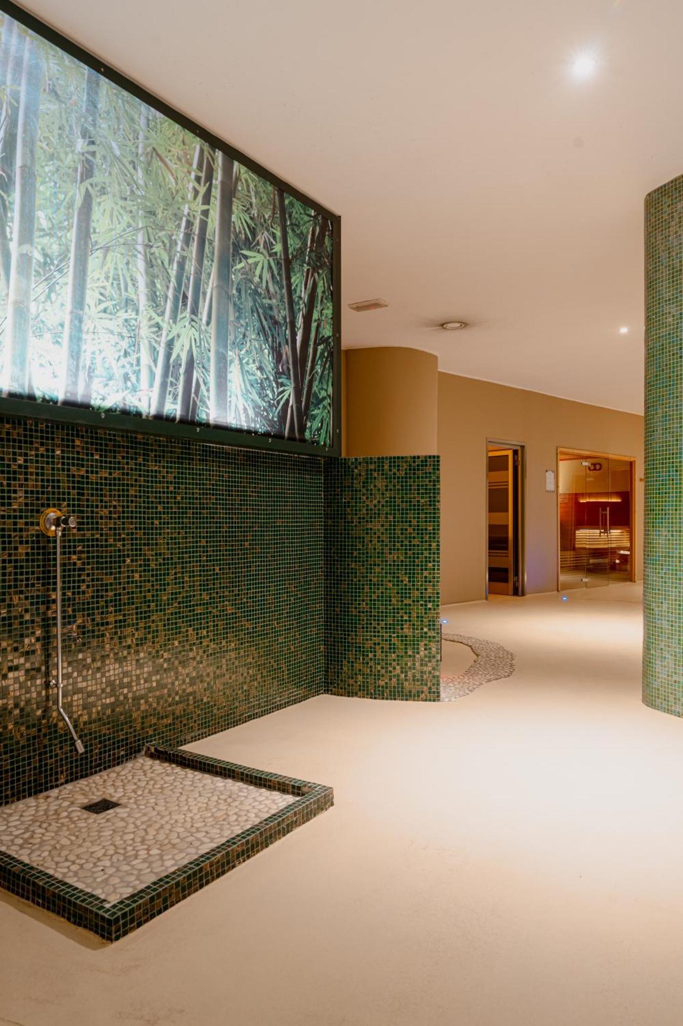 Mercure Olbia Bagian luar foto