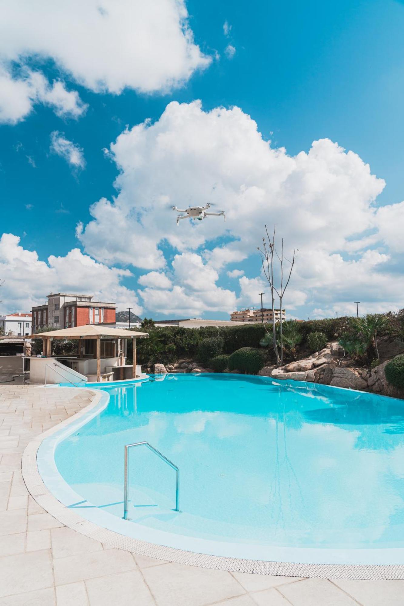Mercure Olbia Bagian luar foto